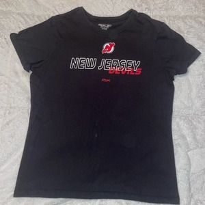 Woman's New Jersey Devils T-shirt